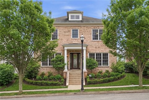 Photo of 1690 Shelburne Ln, Pittsburgh, PA 15217 (MLS # 1746291)