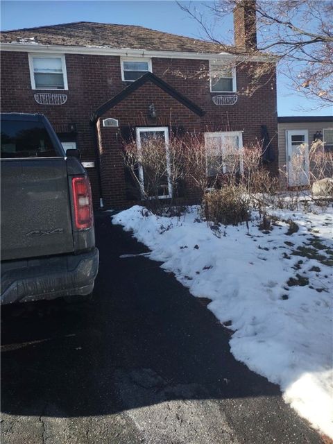 300 Highland Rd Penn Hills PA 15235