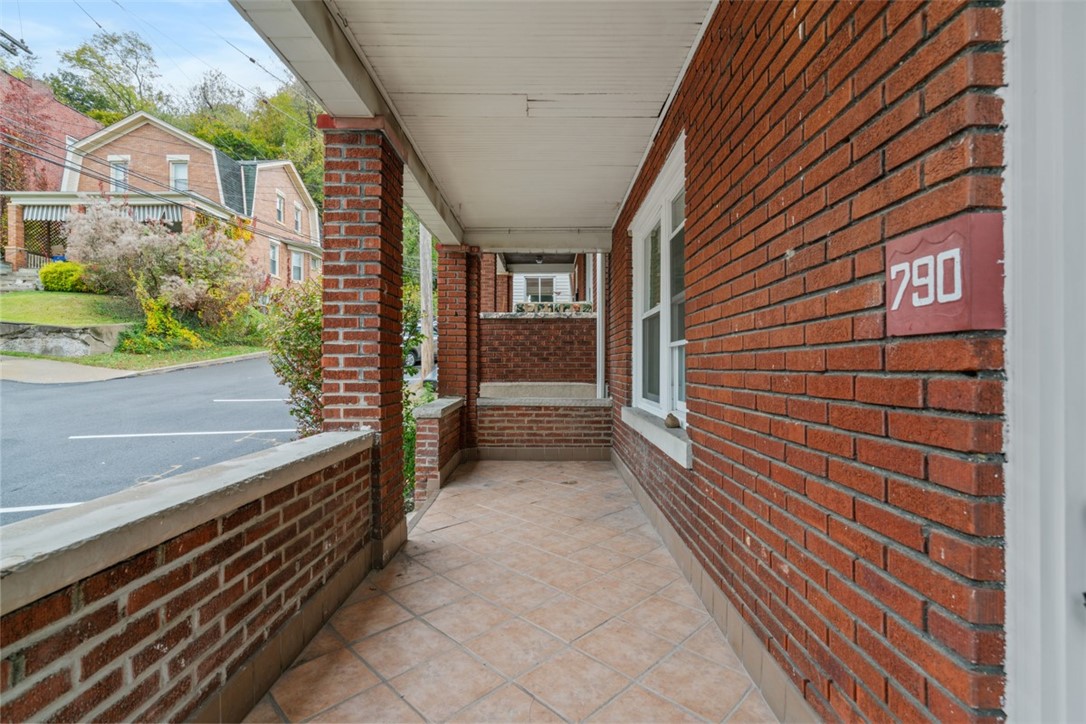 790 Highland Ave