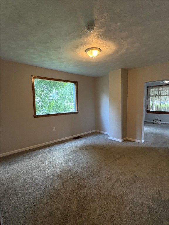 East Deer, Pennsylvania 15030, United States, 2 Bedrooms Bedrooms, ,2 BathroomsBathrooms,Residential,Active,193450