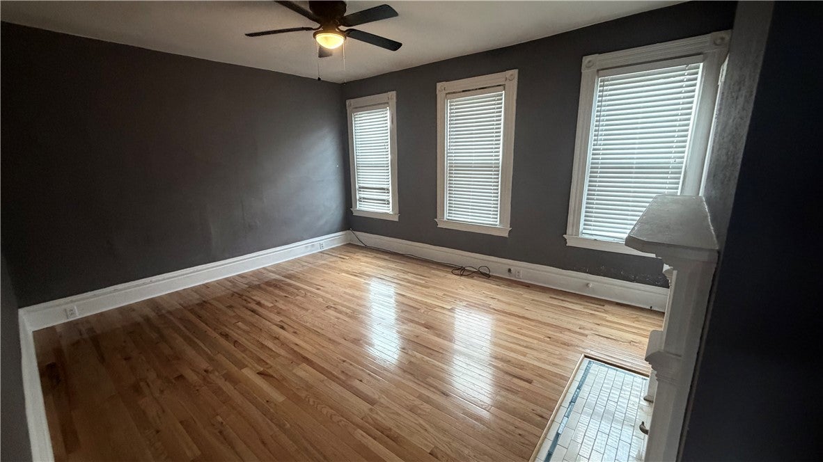 2 Lelia St