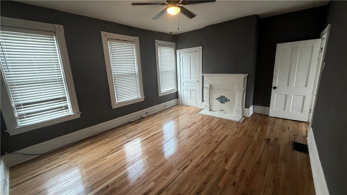 2 Lelia St