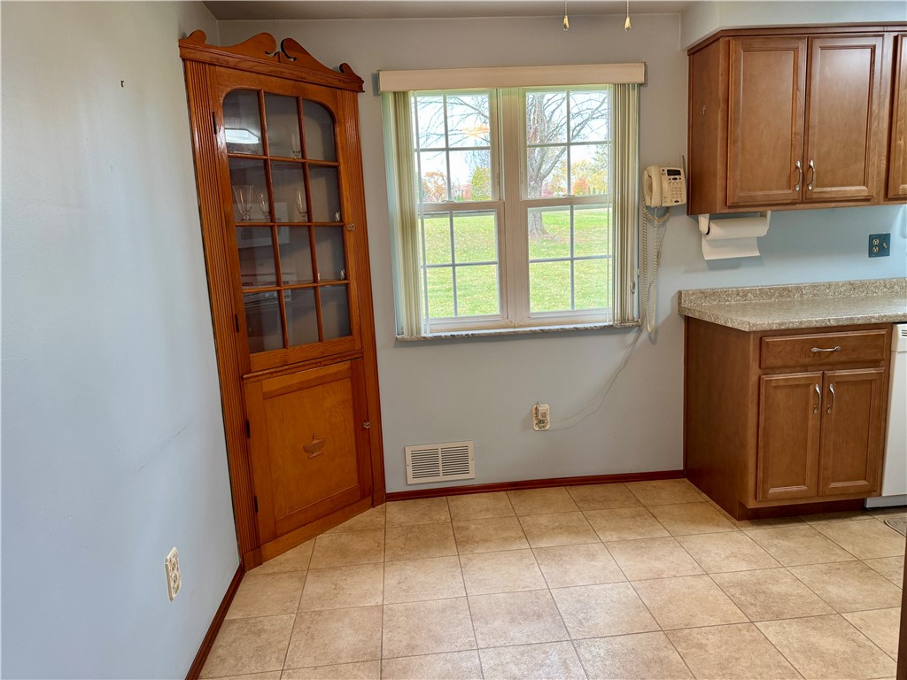 Butler, Pennsylvania 16002, United States, 3 Bedrooms Bedrooms, ,1 BathroomBathrooms,Residential,Active,219479