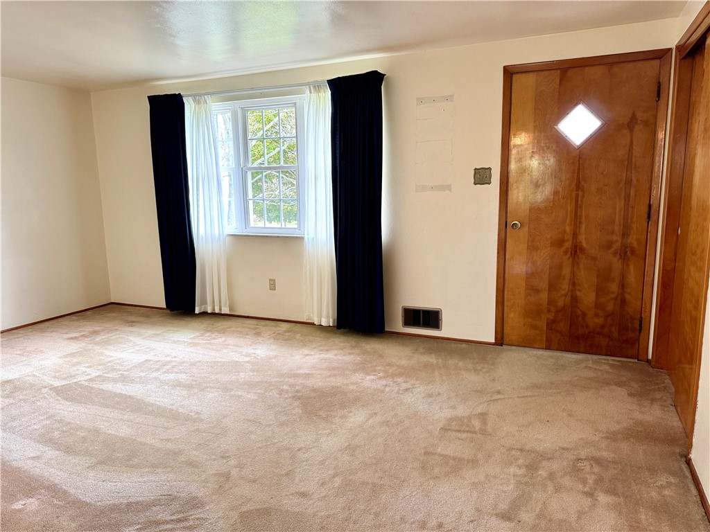 Butler, Pennsylvania 16002, United States, 3 Bedrooms Bedrooms, ,1 BathroomBathrooms,Residential,Active,219479