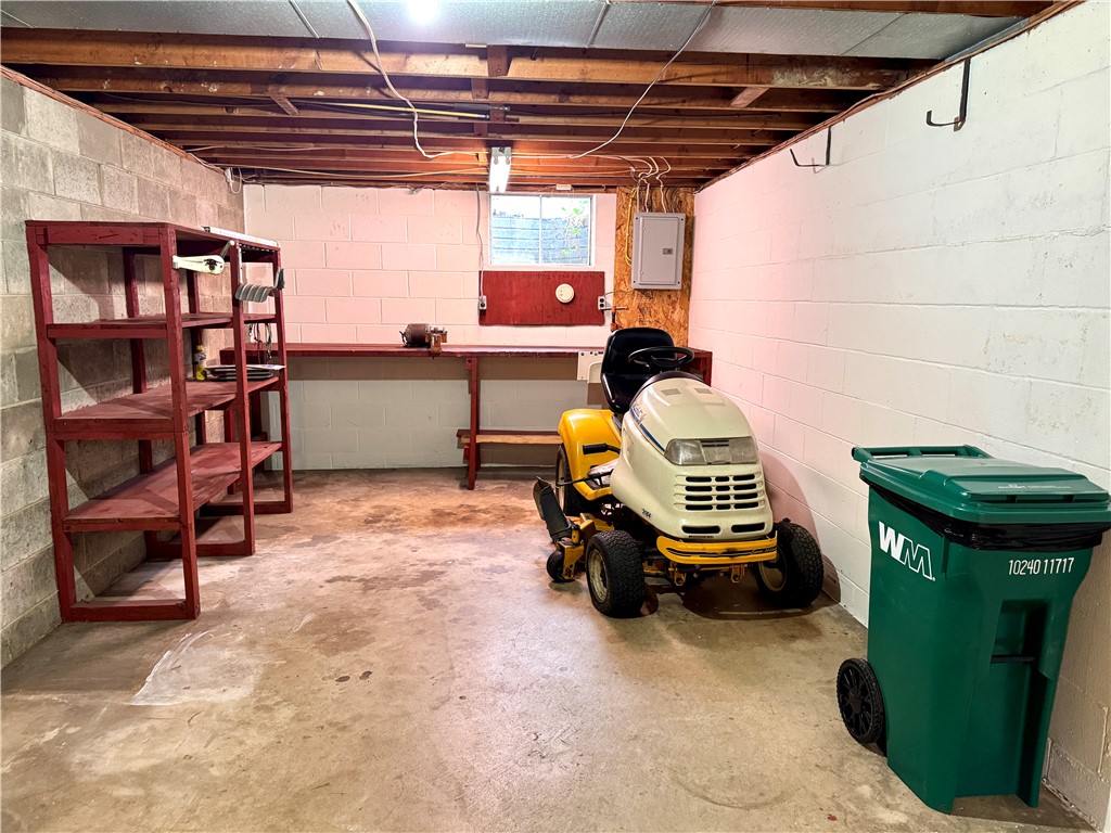 Butler, Pennsylvania 16002, United States, 3 Bedrooms Bedrooms, ,1 BathroomBathrooms,Residential,Active,219479