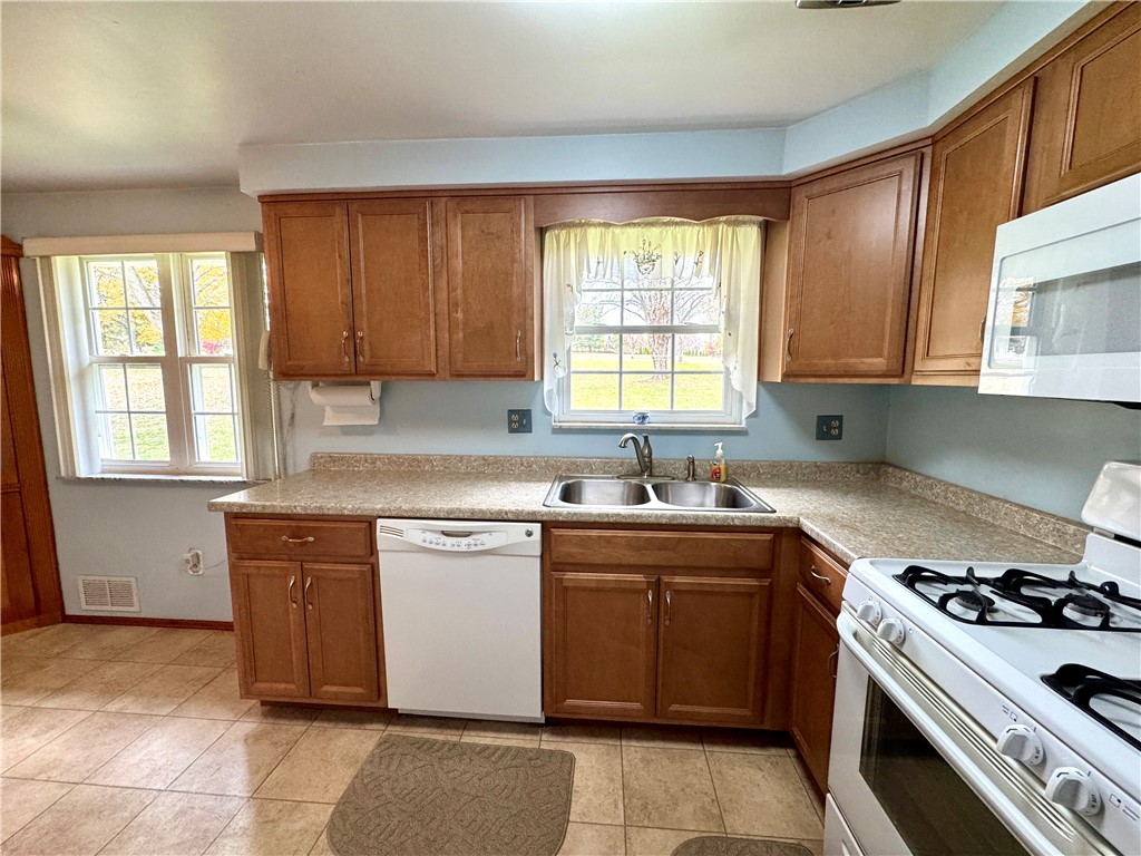 Butler, Pennsylvania 16002, United States, 3 Bedrooms Bedrooms, ,1 BathroomBathrooms,Residential,Active,219479