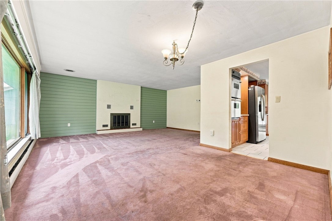 460 Collier Rd