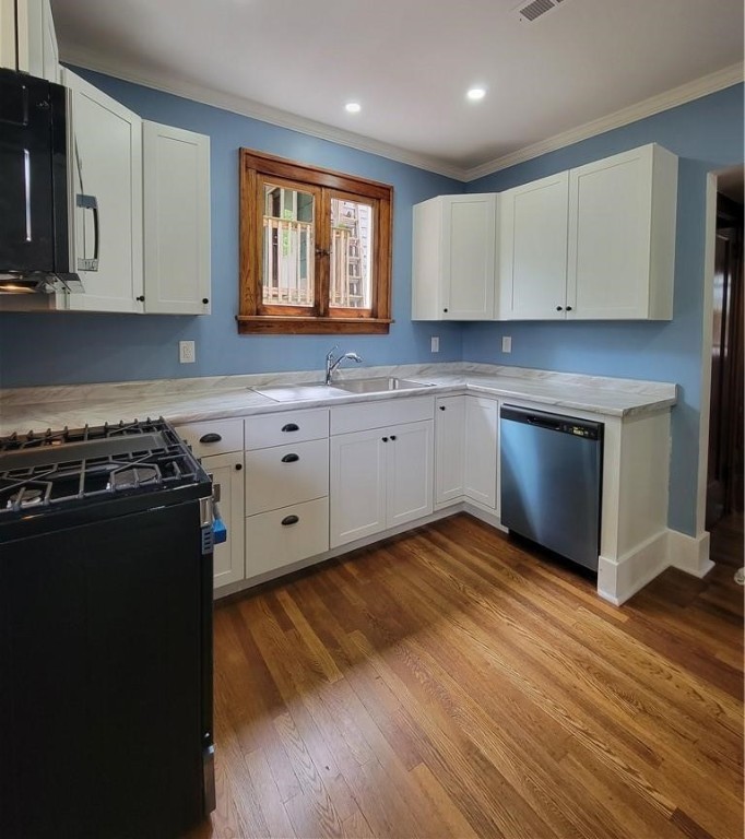 Ambridge, Pennsylvania 15003, United States, 3 Bedrooms Bedrooms, ,2 BathroomsBathrooms,Residential,Active,245736