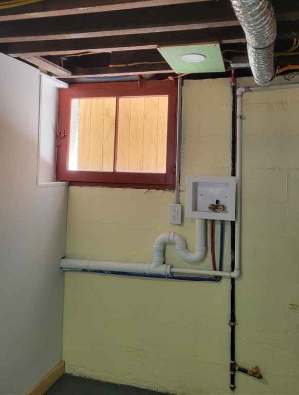 Ambridge, Pennsylvania 15003, United States, 3 Bedrooms Bedrooms, ,2 BathroomsBathrooms,Residential,Active,245736