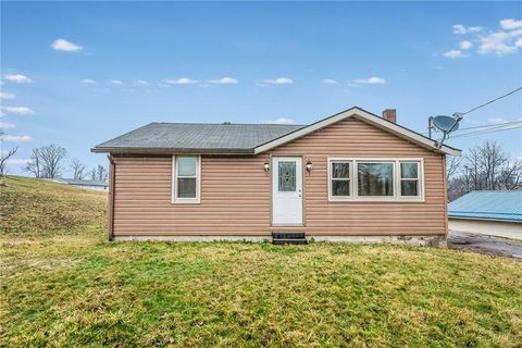 Photo of 1339 Freeport Rd, Kittanning, PA 16201 (MLS # 1742673)