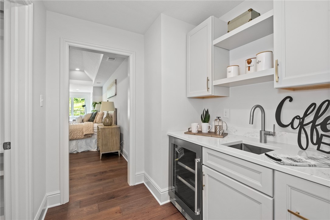 Marshall, Pennsylvania 15005, United States, 6 Bedrooms Bedrooms, ,6 BathroomsBathrooms,Residential,Active,199031