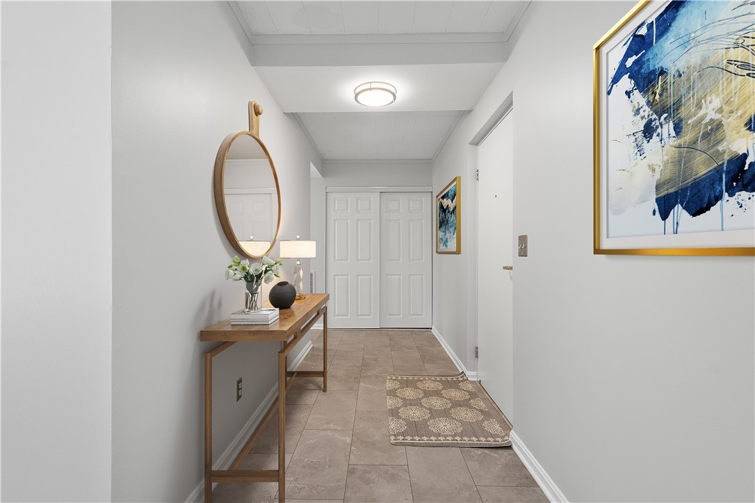201 Grant St 111