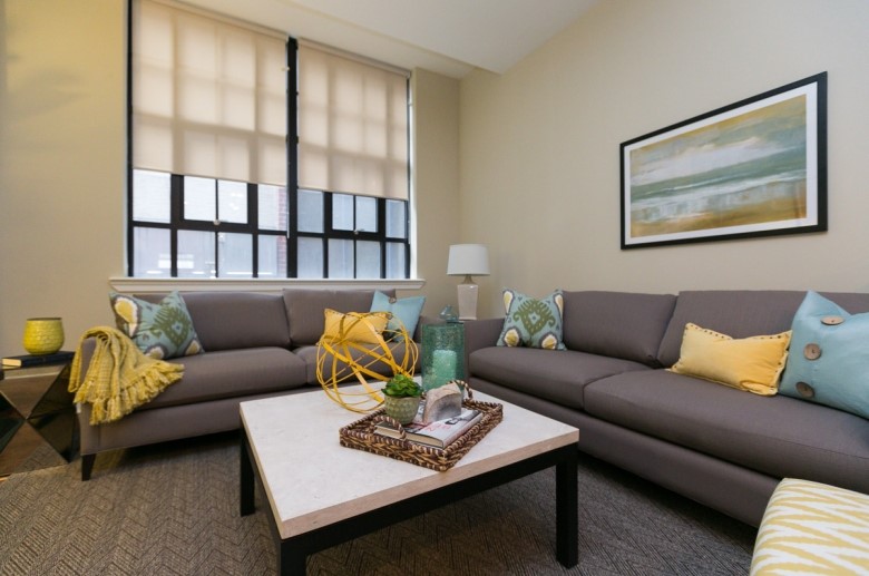 526 Penn Ave 906