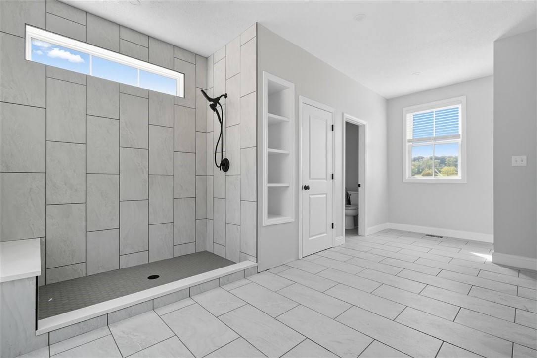 Cecil, Pennsylvania 15317, United States, 5 Bedrooms Bedrooms, ,4 BathroomsBathrooms,Residential,Active,230788