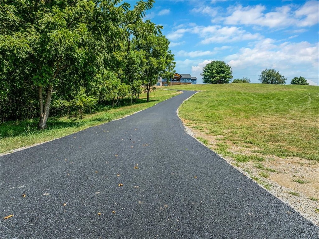 Cecil, Pennsylvania 15317, United States, 5 Bedrooms Bedrooms, ,4 BathroomsBathrooms,Residential,Active,230788