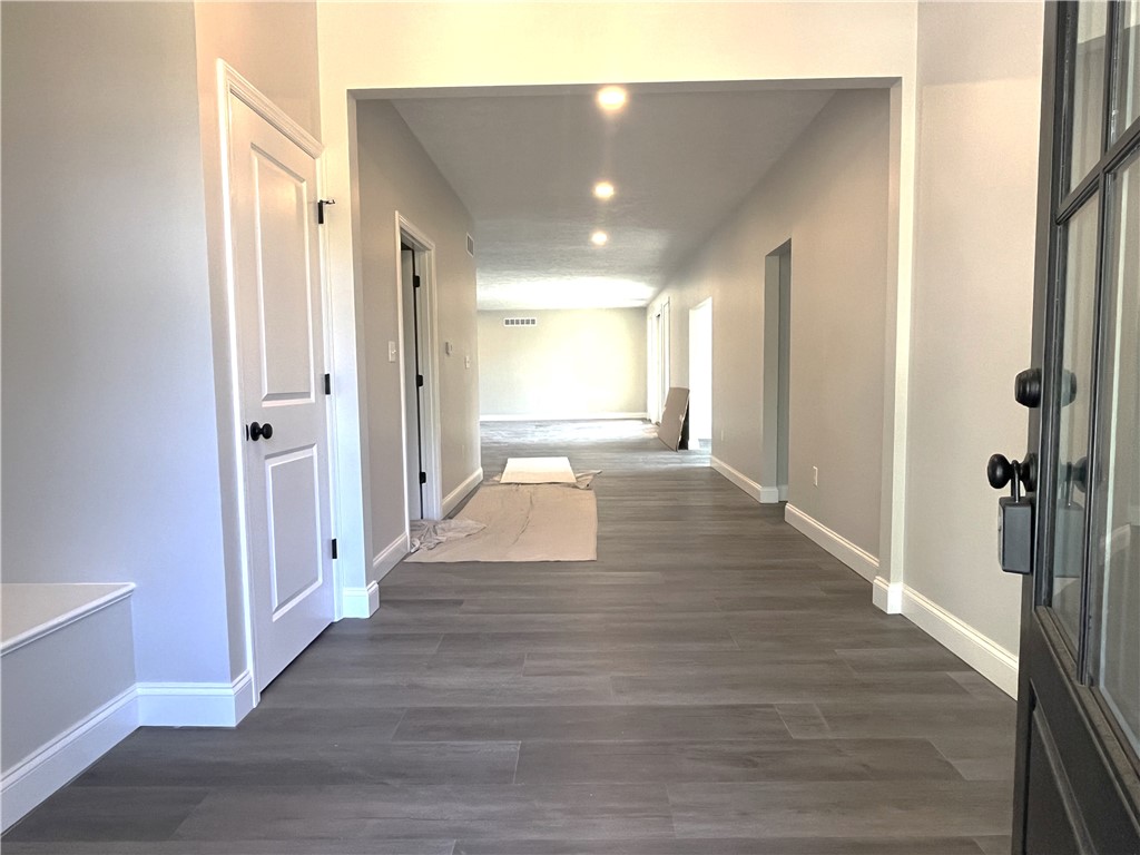 Cecil, Pennsylvania 15317, United States, 5 Bedrooms Bedrooms, ,4 BathroomsBathrooms,Residential,Active,230788