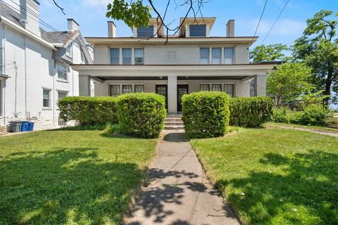 Photo of 431 Bailey Ave, Pittsburgh, PA 15211 (MLS # 1750666)