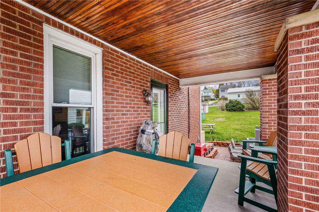 Salisbury, Pennsylvania 15558, United States, 3 Bedrooms Bedrooms, ,2 BathroomsBathrooms,Residential,Pending,100729