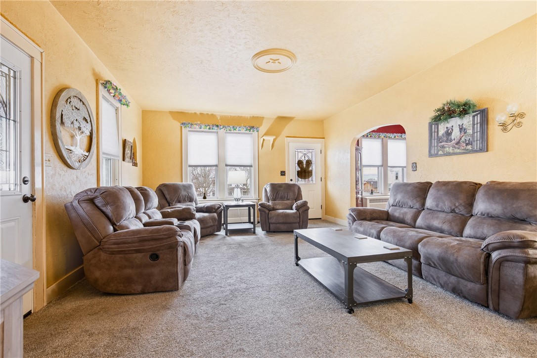 Salisbury, Pennsylvania 15558, United States, 3 Bedrooms Bedrooms, ,2 BathroomsBathrooms,Residential,Pending,100729