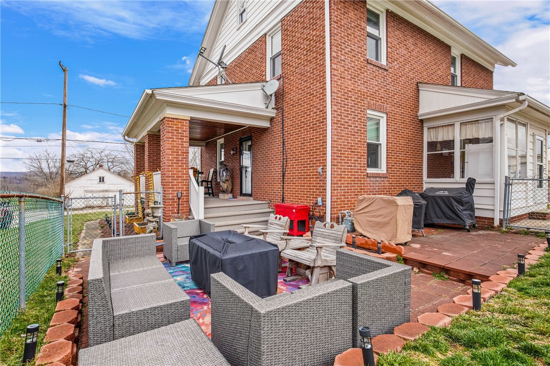 Salisbury, Pennsylvania 15558, United States, 3 Bedrooms Bedrooms, ,2 BathroomsBathrooms,Residential,Pending,100729