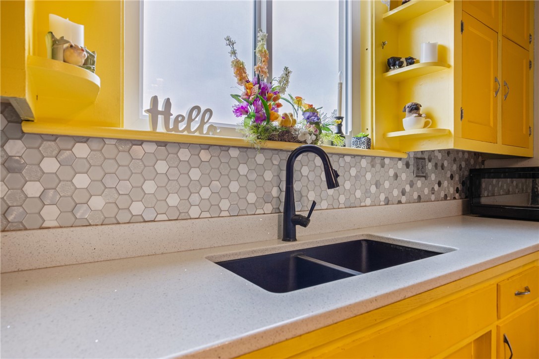 Salisbury, Pennsylvania 15558, United States, 3 Bedrooms Bedrooms, ,2 BathroomsBathrooms,Residential,Pending,100729