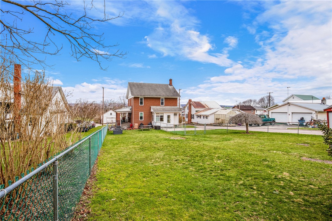 Salisbury, Pennsylvania 15558, United States, 3 Bedrooms Bedrooms, ,2 BathroomsBathrooms,Residential,Pending,100729