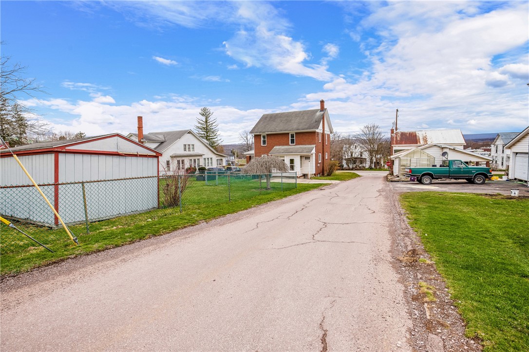 Salisbury, Pennsylvania 15558, United States, 3 Bedrooms Bedrooms, ,2 BathroomsBathrooms,Residential,Pending,100729