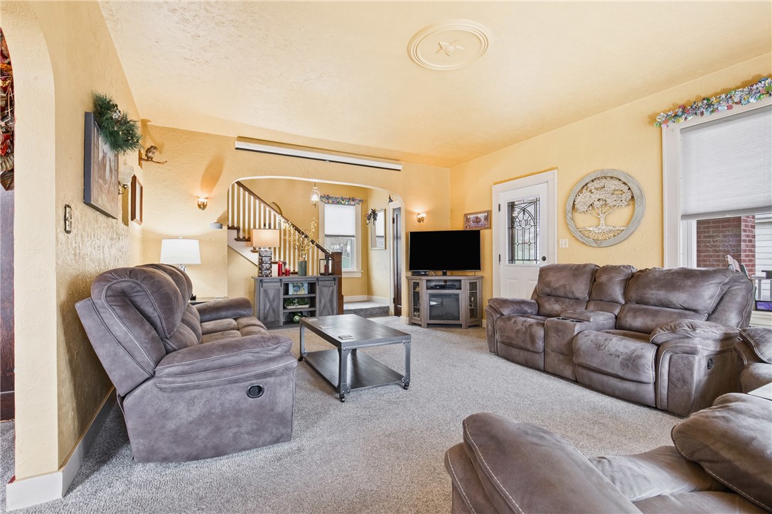 Salisbury, Pennsylvania 15558, United States, 3 Bedrooms Bedrooms, ,2 BathroomsBathrooms,Residential,Pending,100729