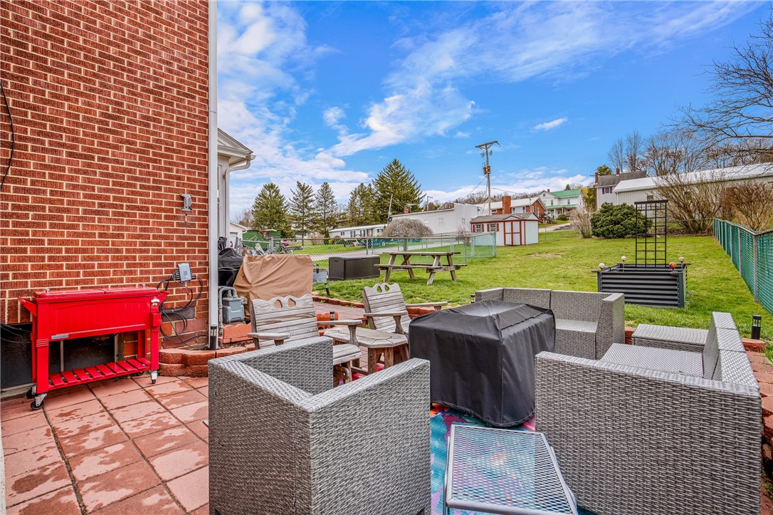 Salisbury, Pennsylvania 15558, United States, 3 Bedrooms Bedrooms, ,2 BathroomsBathrooms,Residential,Pending,100729