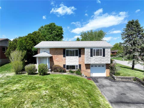 Photo for 563 MEADOWVALE DRIVE