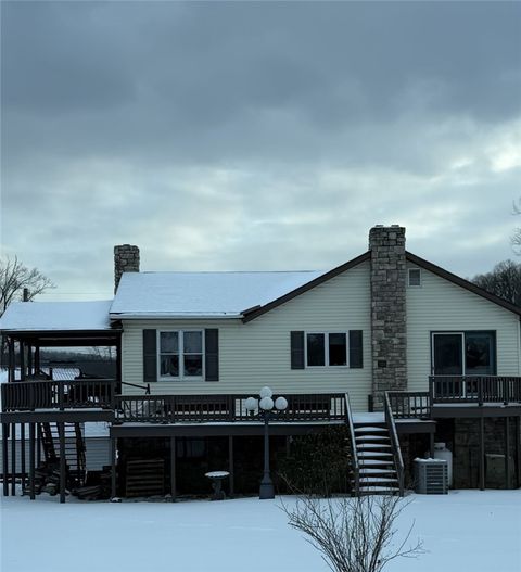 Photo of 119 Pig Street, Dunbar, PA 15431 (MLS # 1740478)