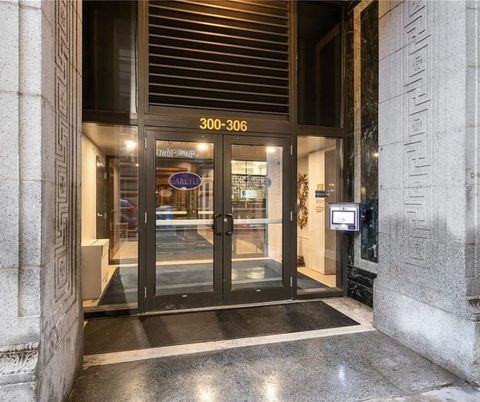 306 4th Ave 1403 Downtown Pgh PA 15222