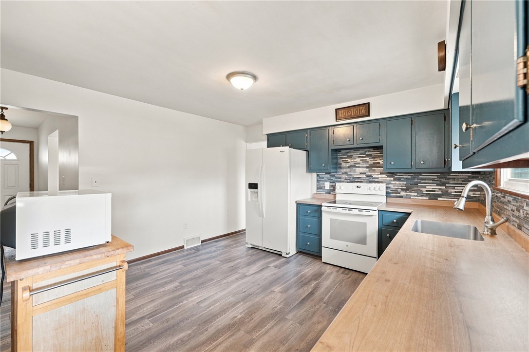 125 W Rockenstein Ave