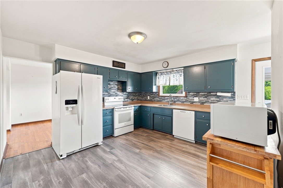 125 W Rockenstein Ave
