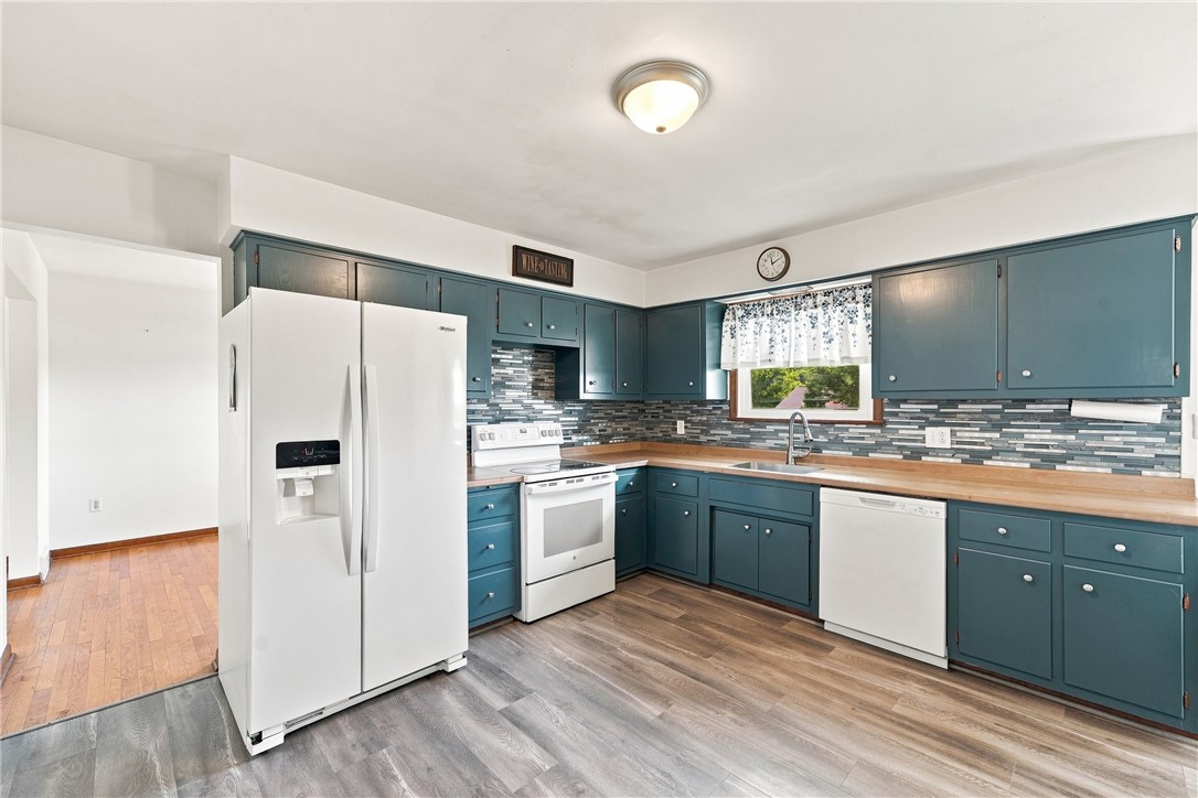 125 W Rockenstein Ave