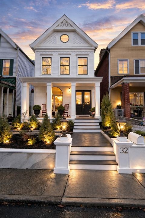 Photo of 32 Mayflower St, Pittsburgh, PA 15206 (MLS # 1740751)