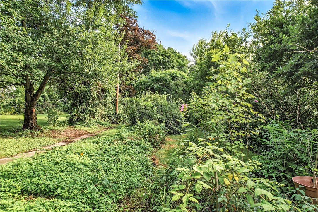 Mercer Boro, Pennsylvania 16137, United States, 4 Bedrooms Bedrooms, ,2 BathroomsBathrooms,Residential,Active,173460