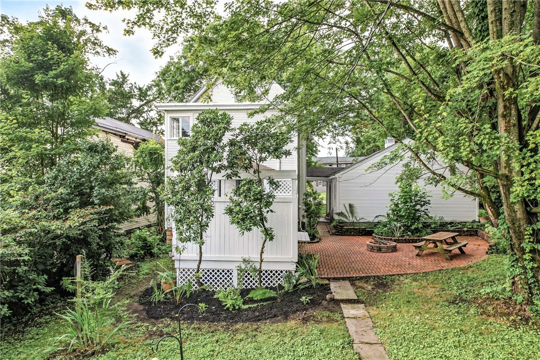 Mercer Boro, Pennsylvania 16137, United States, 4 Bedrooms Bedrooms, ,2 BathroomsBathrooms,Residential,Active,173460