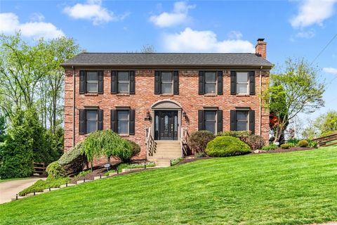 Photo of 111 Hickory Heights Dr #I, Bridgeville, PA 15017 (MLS # 1750601)