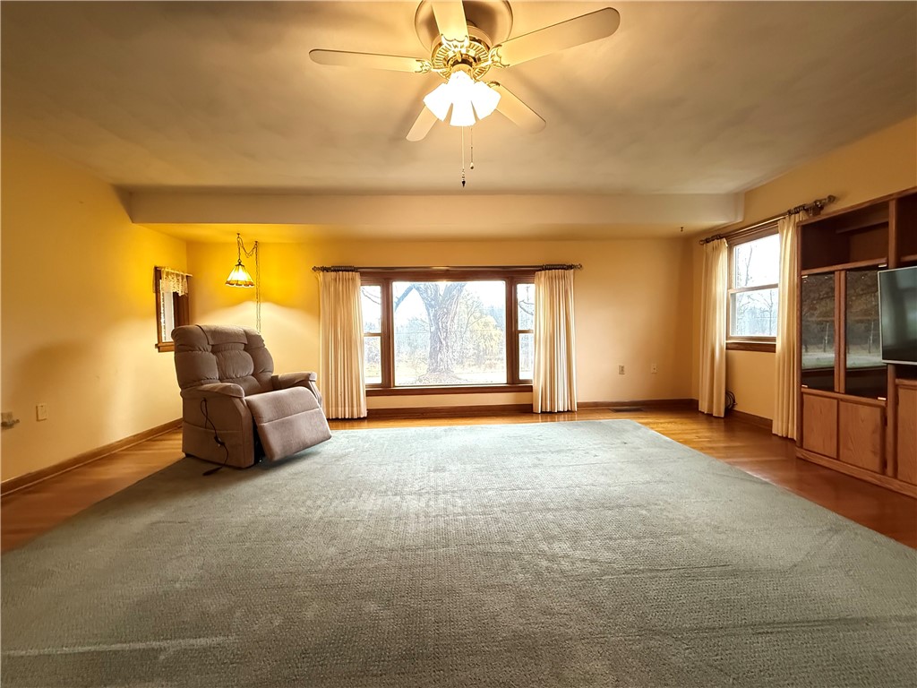 Sugar Grove Twp, Pennsylvania 16125, United States, 3 Bedrooms Bedrooms, ,1 BathroomBathrooms,Residential,Active,241778