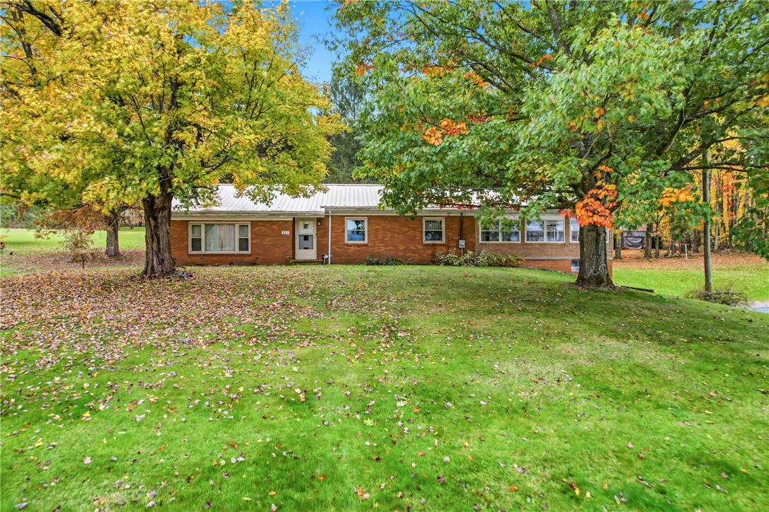 Sugar Grove Twp, Pennsylvania 16125, United States, 3 Bedrooms Bedrooms, ,1 BathroomBathrooms,Residential,Active,241778