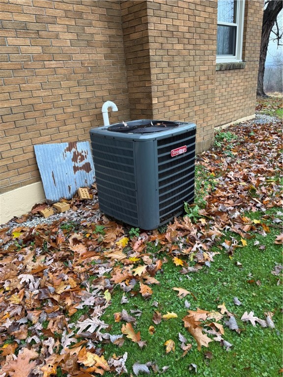 Sugar Grove Twp, Pennsylvania 16125, United States, 3 Bedrooms Bedrooms, ,1 BathroomBathrooms,Residential,Active,241778