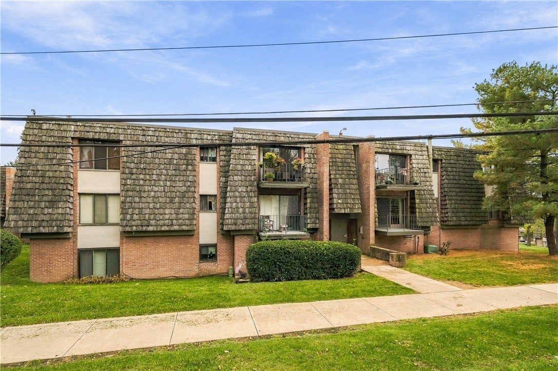 322 Forest Green Drive 322