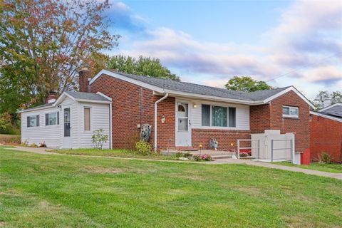 203 Burch Dr Moon/Crescent Twp PA 15108