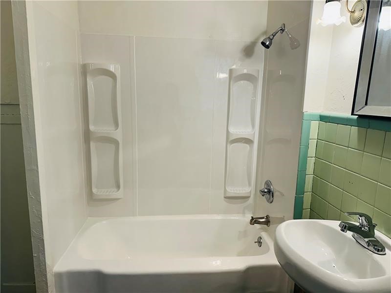 Shadyside, Pennsylvania 15232, United States, 3 Bedrooms Bedrooms, ,1 BathroomBathrooms,Residential,Active,111979