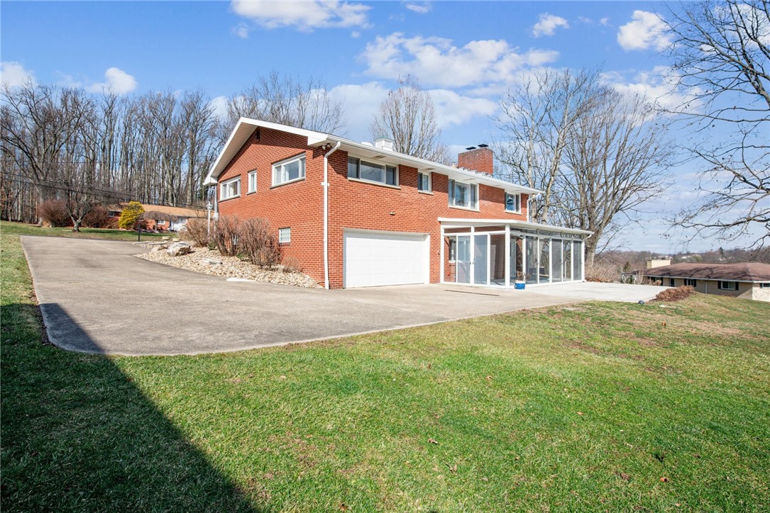 Hempfield Twp - Wml, Pennsylvania 15601, United States, 3 Bedrooms Bedrooms, ,3 BathroomsBathrooms,Residential,Contingent,3644
