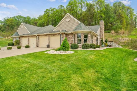 Photo of 74 Quail Run, Greensburg, PA 15601 (MLS # 1739928)