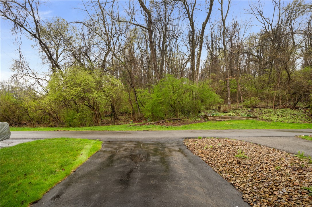 353 Shady Ridge Drive Dr, Monroeville, Pennsylvania image 32