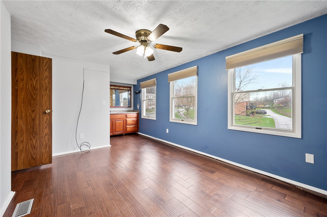 353 Shady Ridge Drive Dr, Monroeville, Pennsylvania image 19