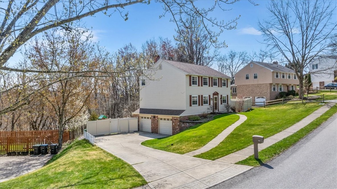 960 Broad Meadow Dr